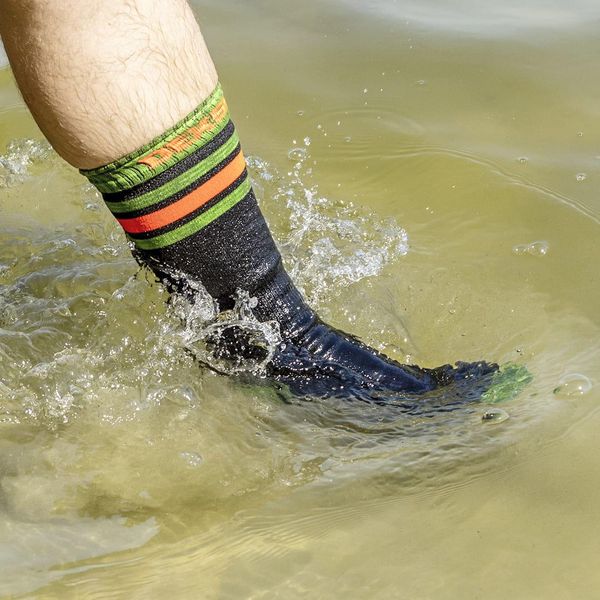 Шкарпетки водонепроникні Dexshell Ultra Dri Sports, р-р L, з помаранчевою смугою DS625W-BOL фото