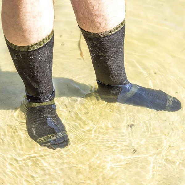 Шкарпетки водонепроникні Dexshell Trekking, р-р М, з зеленою смужкою DS636M фото
